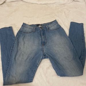 Super flattering fashion nova skinny jeans